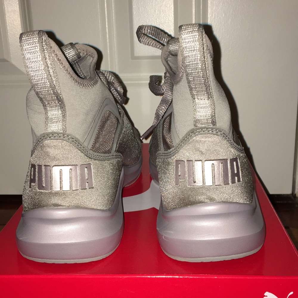 Puma shoes - Picture 3 of 4